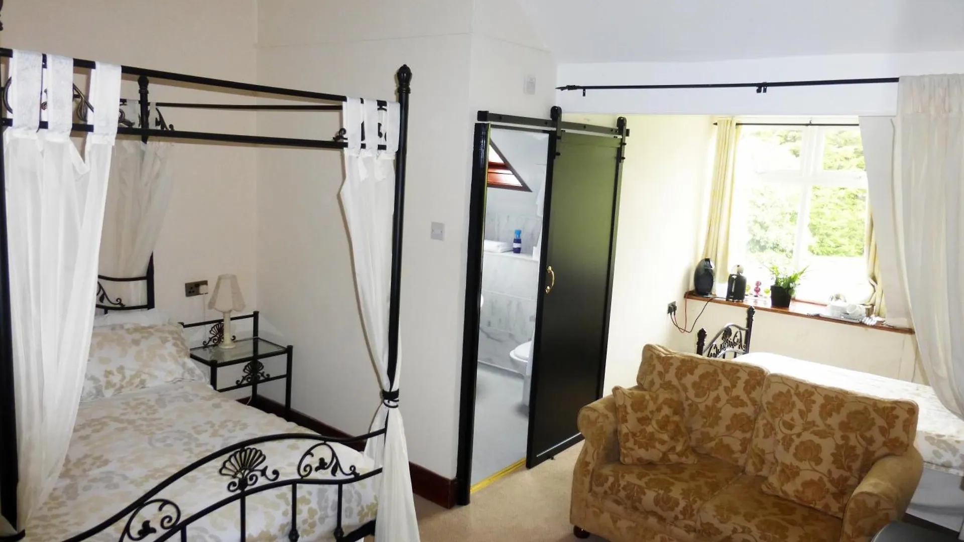 The Firs Guesthouse Runswick