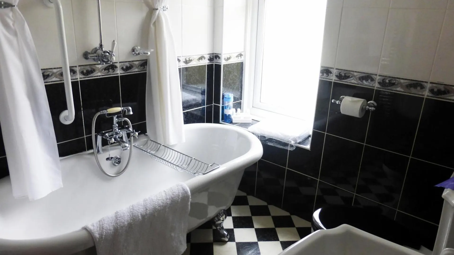 The Firs Guesthouse Runswick